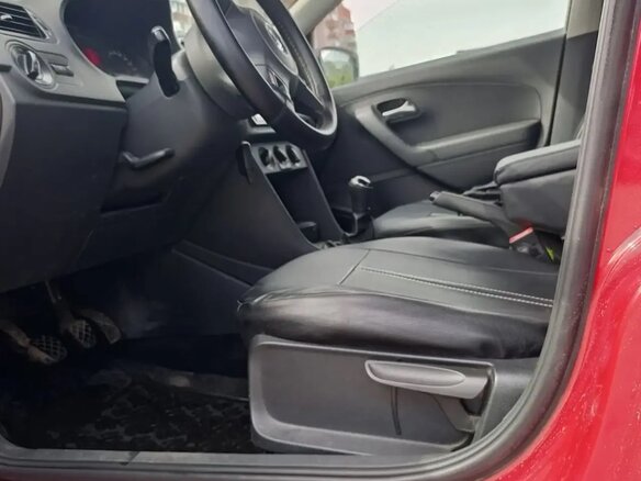 2012 Volkswagen Polo V, красный, 770000 рублей - вид 20