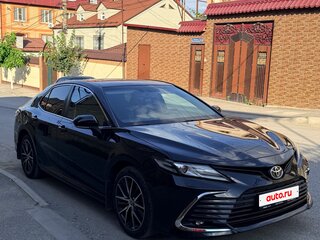 2021 Toyota Camry VIII (XV70) Рестайлинг, чёрный, 2150000 рублей, вид 3