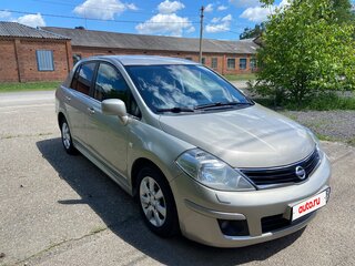 2012 Nissan Tiida I Рестайлинг, коричневый, 850000 рублей, вид 3