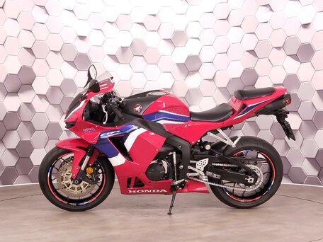 2021 Honda CBR 600RR, красный, 1329000 рублей, вид 4