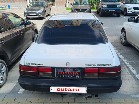 1988 Toyota Corona VIII (T170), белый, 119000 рублей, вид 3