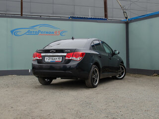 2013 Chevrolet Cruze I Рестайлинг, чёрный, 693000 рублей, вид 3