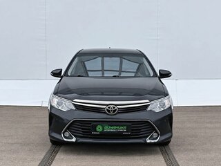 2017 Toyota Camry VII (XV50) Рестайлинг, чёрный, 1380000 рублей, вид 2