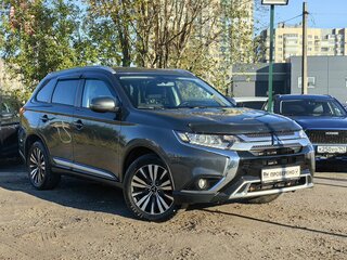 2019 Mitsubishi Outlander III Рестайлинг 3, серый, 1849000 рублей, вид 3