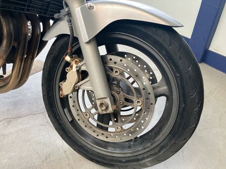 1999 Honda CB 600F Hornet, серебристый, 397000 рублей, вид 3