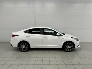 2019 Hyundai Solaris II, белый, 1375000 рублей, вид 4