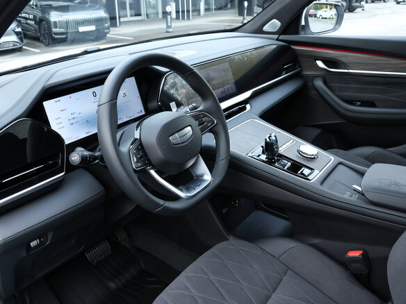 2025 Geely Monjaro I Рестайлинг, белый, 3598000 рублей - вид 12