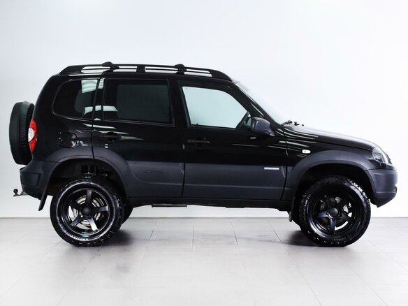 2020 Lada (ВАЗ) Niva Off-road, чёрный, 1200000 рублей - вид 2
