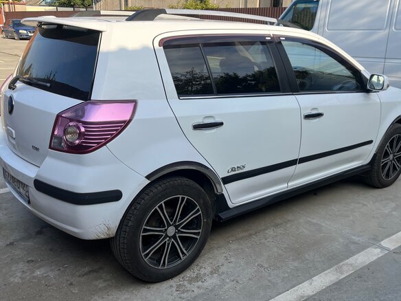 2012 Geely MK Cross I, белый, 330000 рублей - вид 3