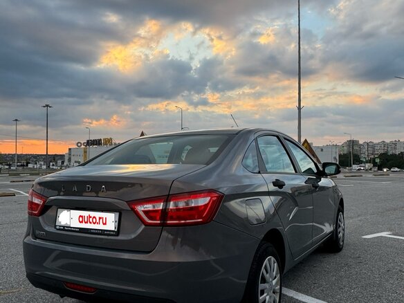 2021 Lada (ВАЗ) Vesta I, серый, 1200000 рублей - вид 3