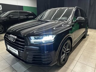 2016 Audi Q7 II (4M), чёрный, 4690000 рублей, вид 3