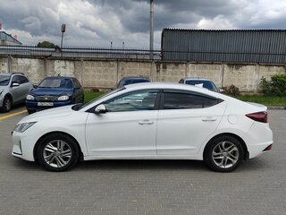 2019 Hyundai Elantra VI (AD) Рестайлинг, белый, 1550000 рублей, вид 4