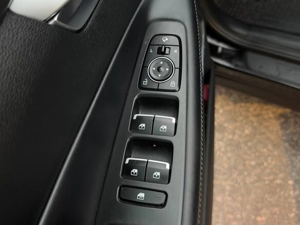 2021 Hyundai Santa Fe IV Рестайлинг, чёрный, 3390000 рублей - вид 10