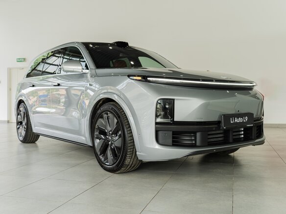2025 Li Auto (Lixiang) L9 52.3 kWh I Рестайлинг, серый - вид 2