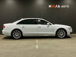 2015 Audi A8 Long III (D4) Рестайлинг, белый, 2900000 рублей, вид 4