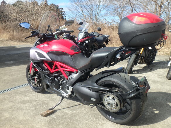 2011 Ducati Diavel, красный, 900000 рублей - вид 8