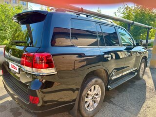 2015 Toyota Land Cruiser 200 Series Рестайлинг 2, чёрный, 5600000 рублей, вид 5