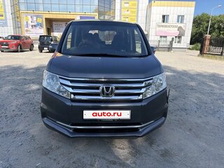 2013 Honda Stepwgn IV Рестайлинг, серебристый, 1599000 рублей, вид 1