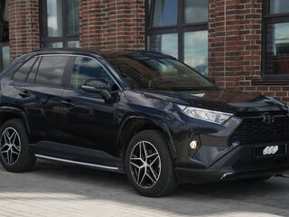 2020 Toyota RAV4 V (XA50), чёрный, 2650000 рублей, вид 3