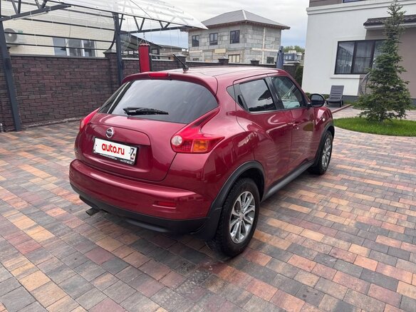 2011 Nissan Juke I, красный, 900000 рублей - вид 5