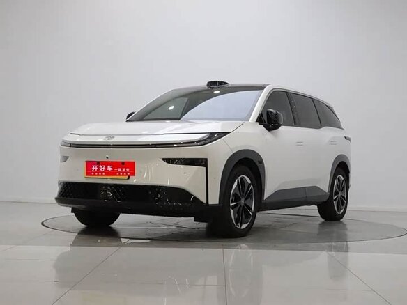 2026 Toyota bZ3X 50 kWh, белый, 2095111 рублей