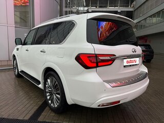 2018 Infiniti QX80 I Рестайлинг 2, белый, 4749000 рублей, вид 4
