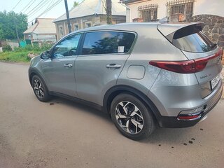 2020 Kia Sportage IV Рестайлинг, серый, 2600000 рублей, вид 5