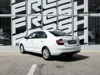 2018 Skoda Rapid I Рестайлинг, белый, 1400000 рублей, вид 2