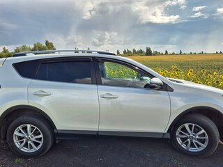 2017 Toyota RAV4 IV (XA40) Рестайлинг, белый, 2549000 рублей, вид 4