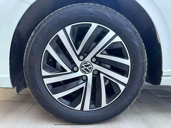 2023 Volkswagen Lavida III Рестайлинг, белый, 1856666 рублей - вид 19