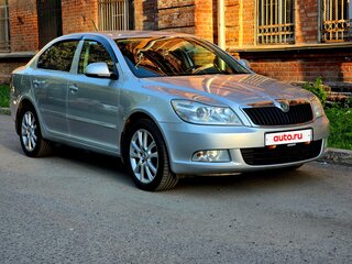 2012 Skoda Octavia II (A5) Рестайлинг, серебристый, 620000 рублей, вид 2