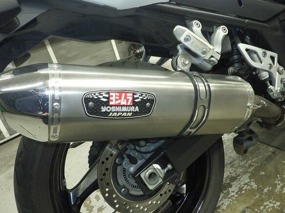 2011 Suzuki GSX 1250 FA, белый, 595000 рублей - вид 6