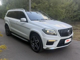 2013 Mercedes-Benz GL-Класс 500 II (X166), белый, 2450000 рублей, вид 1