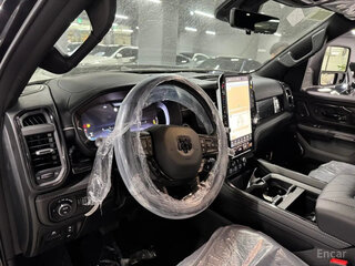 2026 Ram 1500 Quad Cab V Рестайлинг, чёрный, 11990000 рублей, вид 4