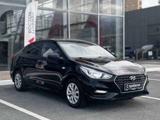 2018 Hyundai Solaris II, чёрный, 1070000 рублей, вид 3