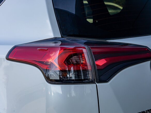 2019 Toyota RAV4 IV (XA40) Рестайлинг, белый, 2095000 рублей - вид 11