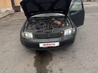 1999 Volkswagen Passat B5, зелёный, 300000 рублей, вид 2