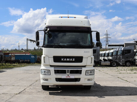 2021 КамАЗ 5490 NEO, белый, 2450000 рублей, вид 2