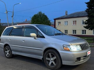 2001 Nissan Bassara, серебристый, 455000 рублей, вид 2