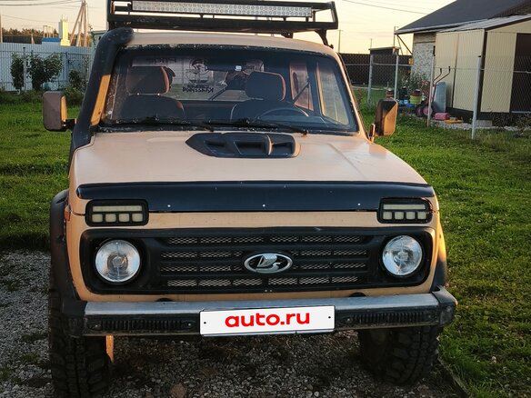 2000 Lada (ВАЗ) 2121 (4x4) I Рестайлинг, бежевый