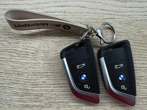 2017 BMW X1 20i xDrive II (F48), чёрный, 2350000 рублей - вид 24