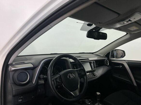 2018 Toyota RAV4 IV (XA40) Рестайлинг, белый - вид 15