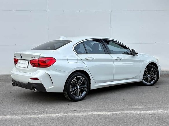 2022 BMW 1 серии 120i III (F52) Рестайлинг, белый, 1420000 рублей - вид 6