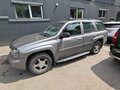2005 Chevrolet TrailBlazer EXT I Рестайлинг, серый, 750000 рублей - вид 2