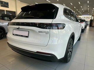 2026 Geely EX5 Гибрид EM-R, белый, 3791690 рублей, вид 5