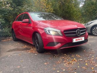 2013 Mercedes-Benz A-Класс 180 III (W176), красный, 1100000 рублей, вид 3