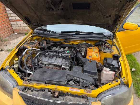 2001 Mazda Protege5 III (BJ), жёлтый, 200000 рублей - вид 8