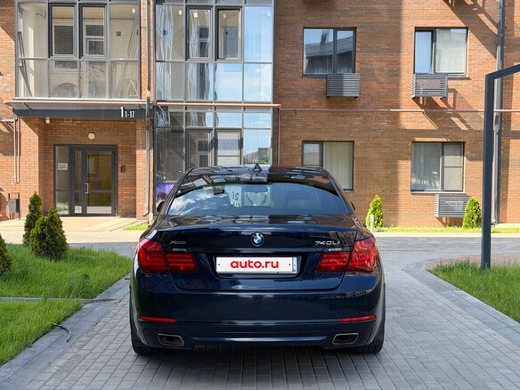 2012 BMW 7 серии Long 740Li xDrive V (F01/F02/F04) Рестайлинг, синий, 1900000 рублей - вид 11