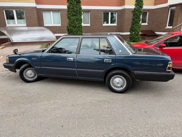1987 Toyota Crown VII (S120), синий, 500000 рублей - вид 2