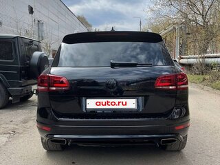 2018 Volkswagen Touareg II Рестайлинг, чёрный, 3399000 рублей, вид 4